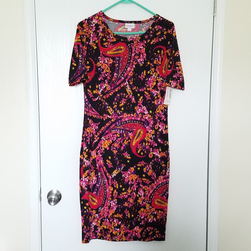 Nwt's Floral, Fitted, Julia Bodycon Dress Small